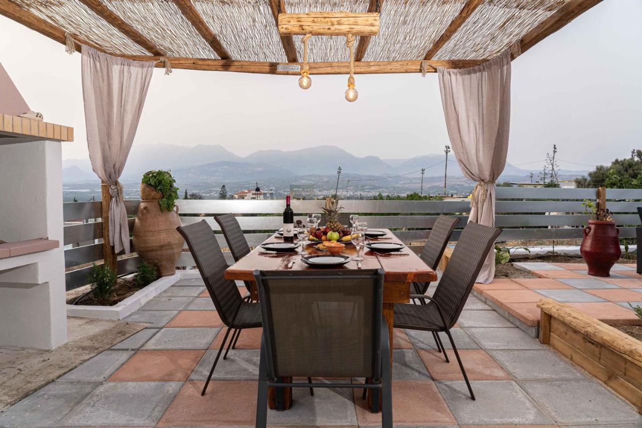Haritos Holidays Home Pombia Luaran gambar